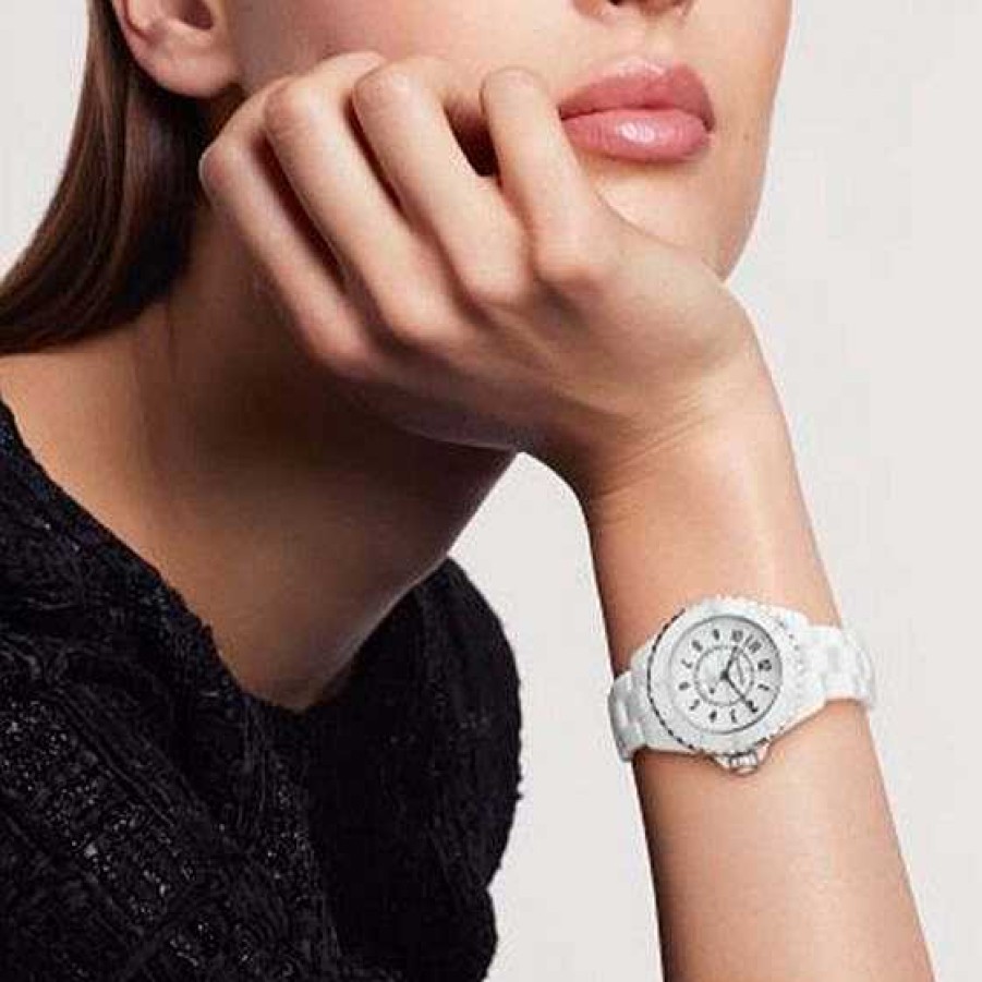 Relojes CHANEL | Chanel J12 Calibre 12.2 Cer Mica Blanca 33Mm